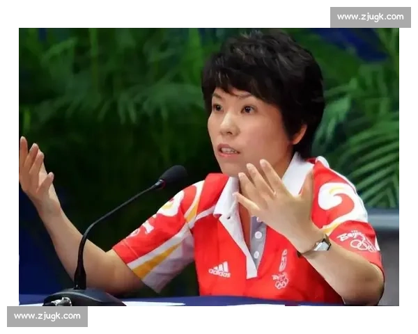 邓亚萍走进印刷学院附小：体育教会孩子 “输得起” 的人生哲学